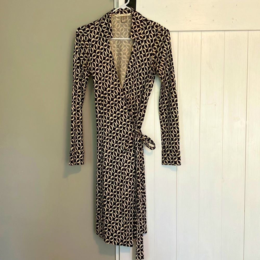 Classic DVF silk wrap dress, size 4